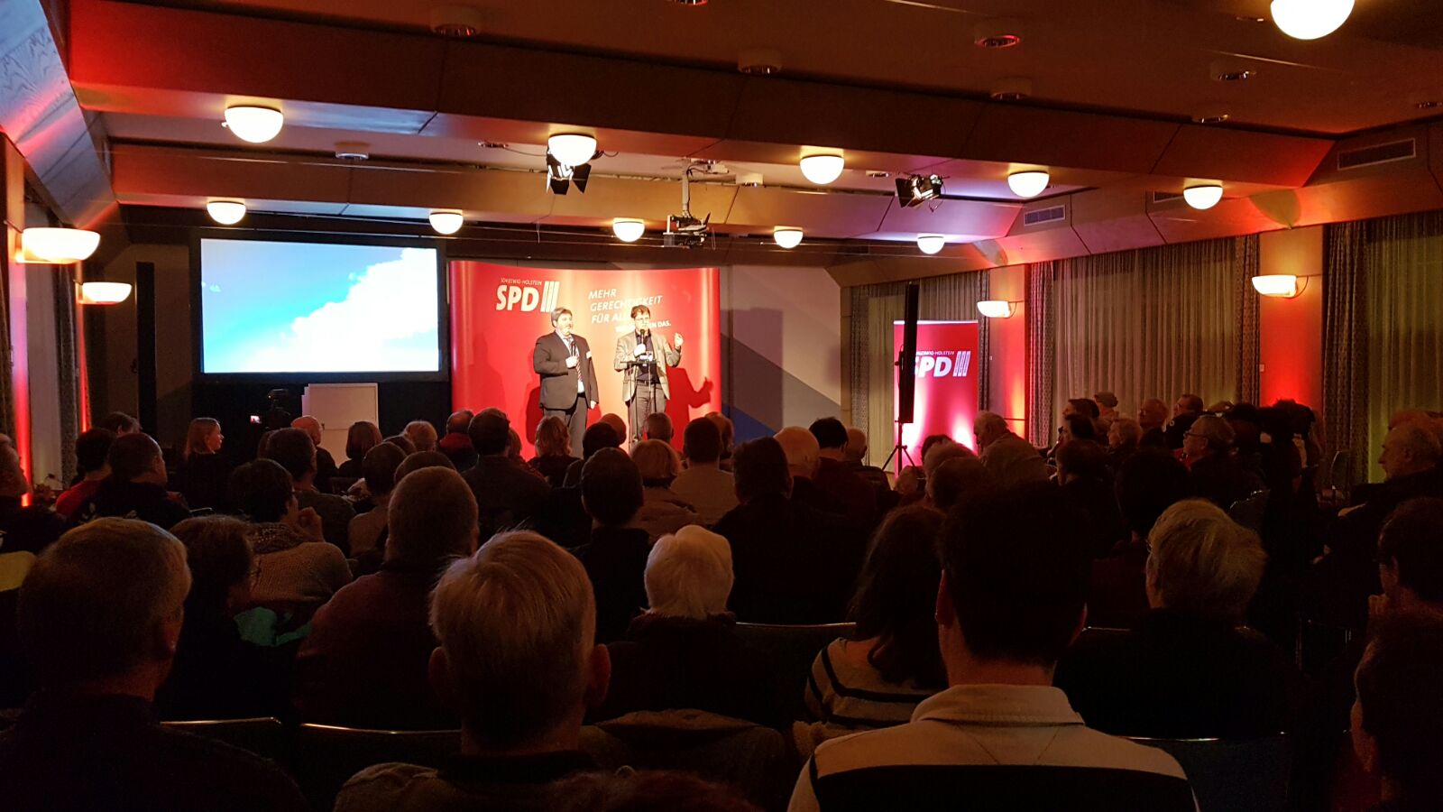 Ralf Stegner und Karl-Heinz Engkusen in Heide