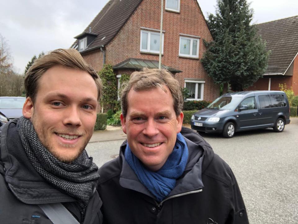 Selfie: Ratsherr Philip Schüller und Kiels Oberbürgermeister Ulf Kämpfer