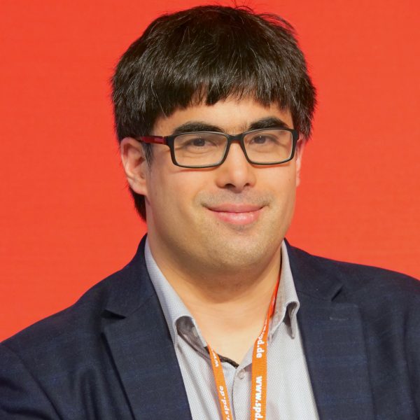 Christopher Keiichi Schmidt