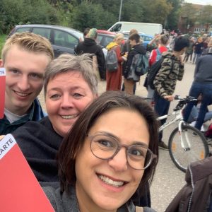 Birte Pauls und Serpil Midyatli in Husum bei Fridays for Future