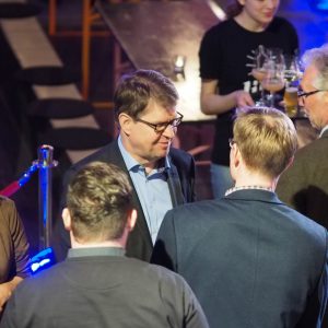 Serpil Midyatli und Ralf Stegner begrüßen Gäste