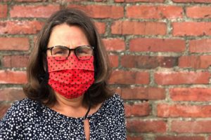 Wiebke Tischler mit Mund-Nase-maske