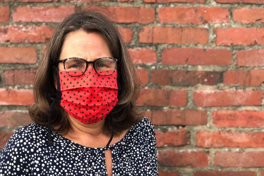 Wiebke Tischler mit Mund-Nase-maske